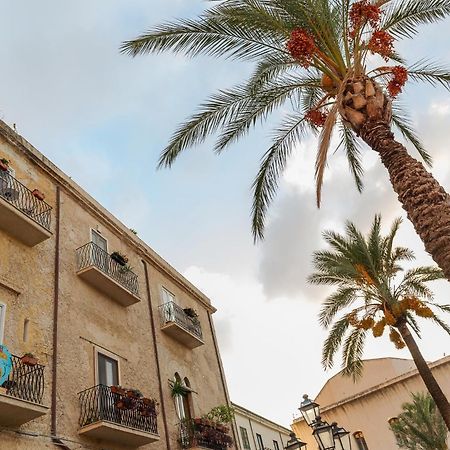 Palazzo Maria Apartment Cefalu Exterior photo